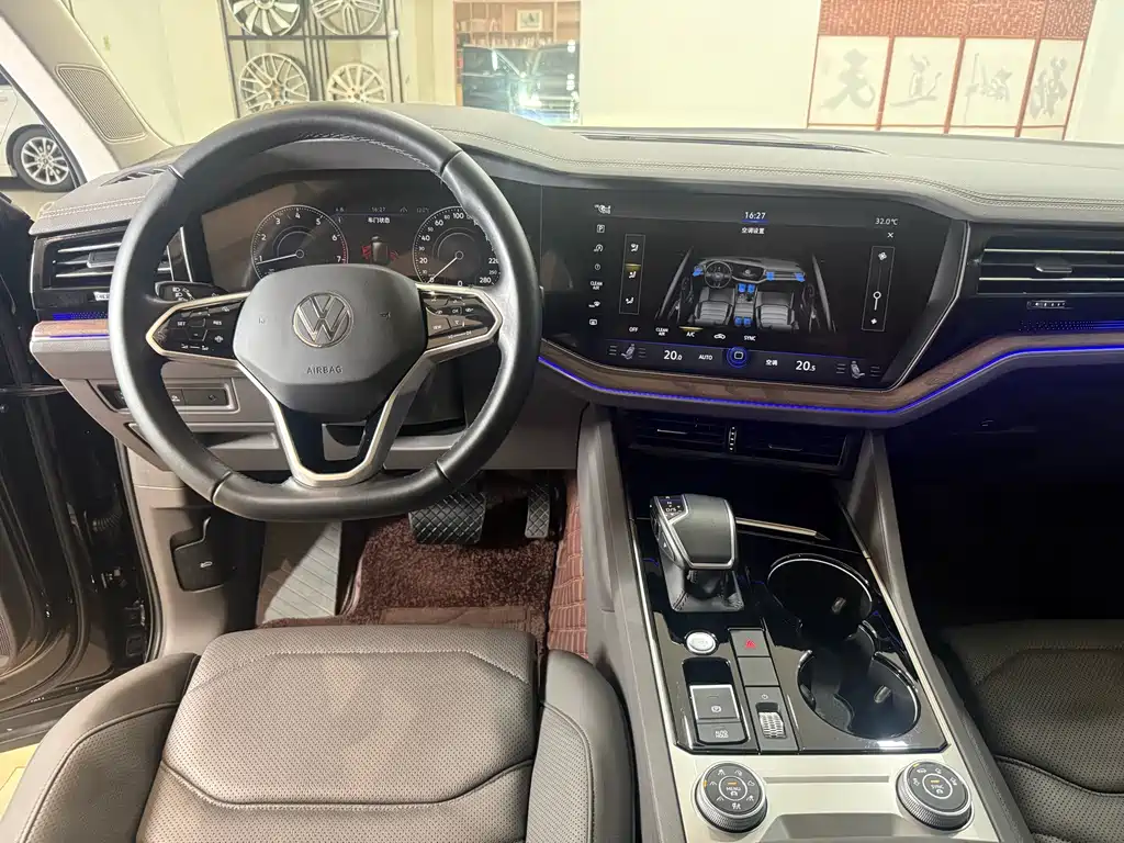 Volkswagen Touareg — миниатюра 17