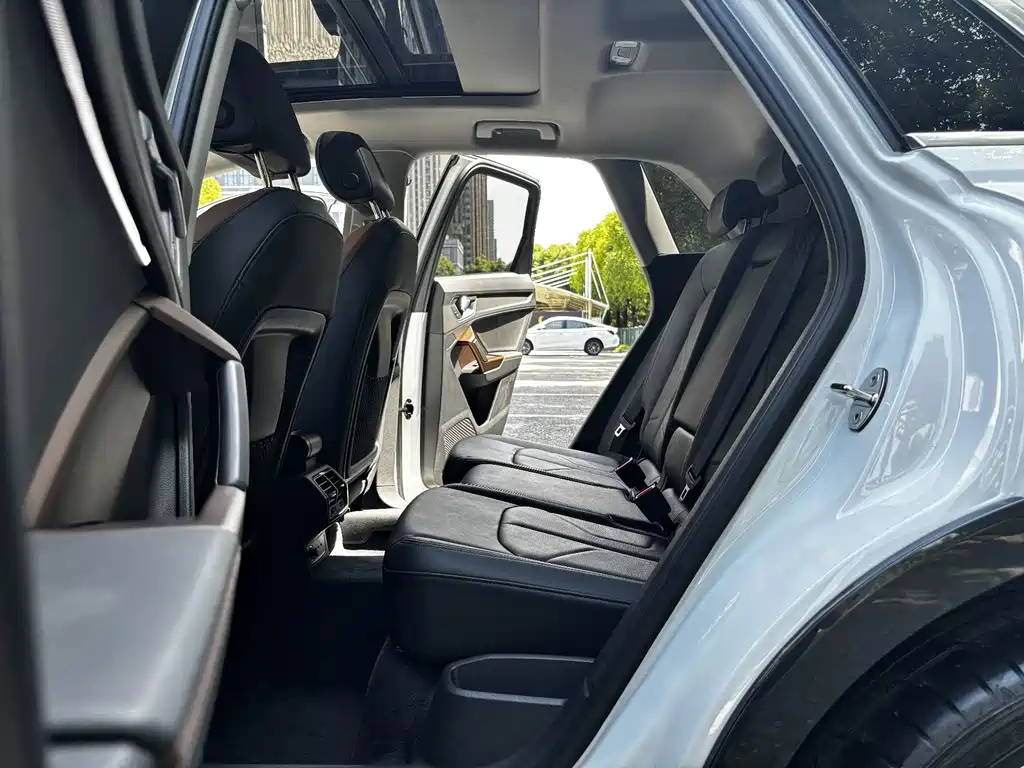 Audi Q3 — миниатюра 8