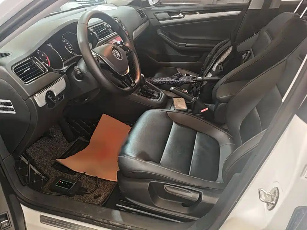Volkswagen Sagitar — миниатюра 14