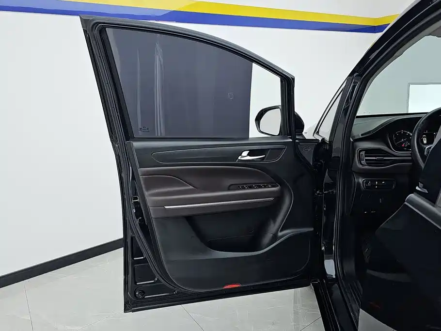 GAC Motor Trumpchi M6 — миниатюра 7