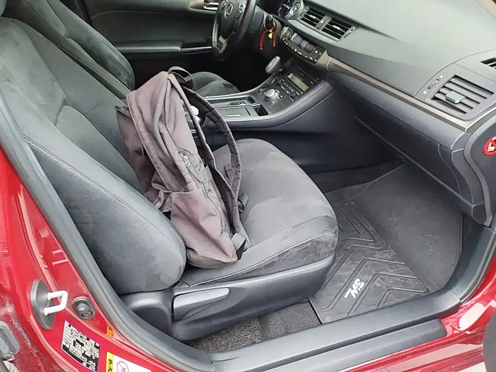 Lexus CT — миниатюра 25