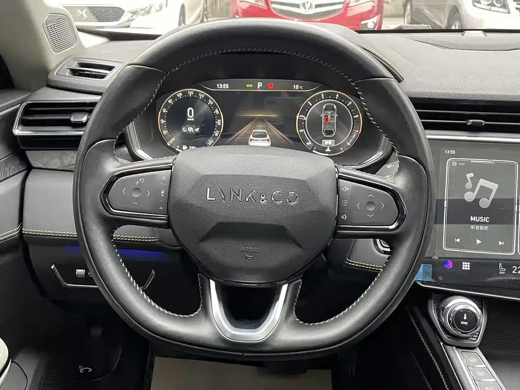 Lynk & Co 05 — миниатюра 17