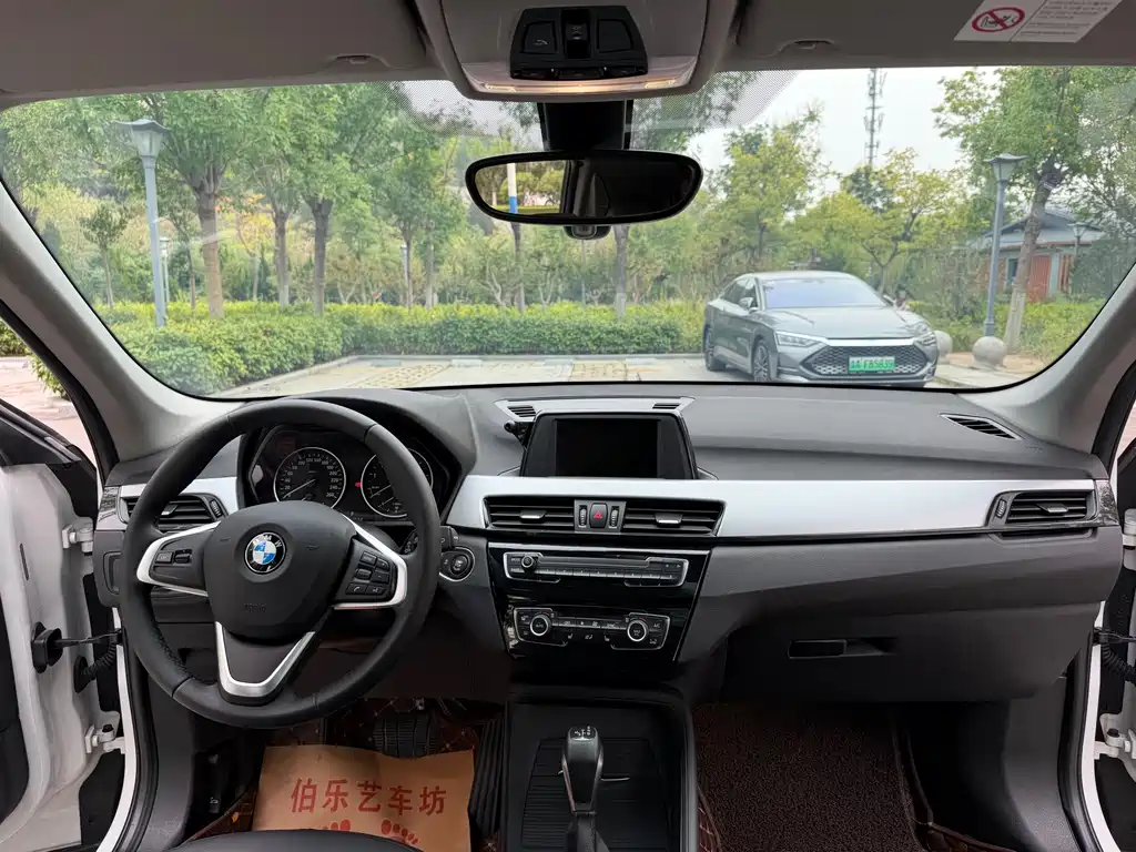 BMW X1 — миниатюра 11