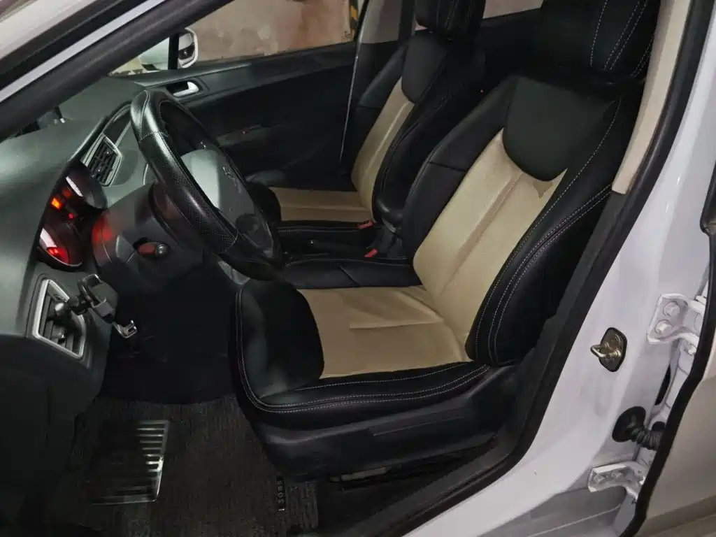 Peugeot 308 — миниатюра 16