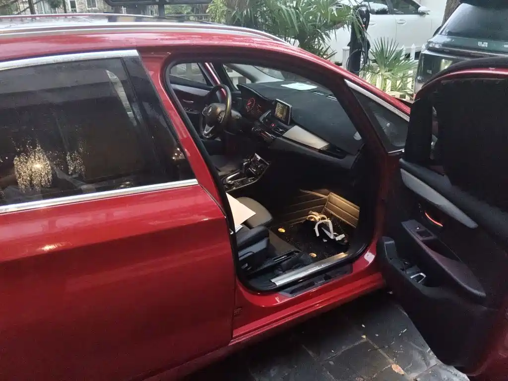 BMW 2 Series Active Tourer — миниатюра 18
