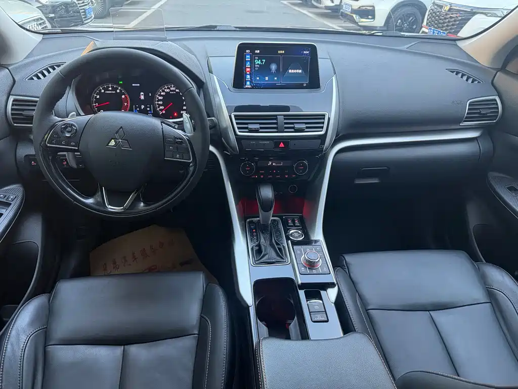 Mitsubishi Eclipse Cross — миниатюра 9