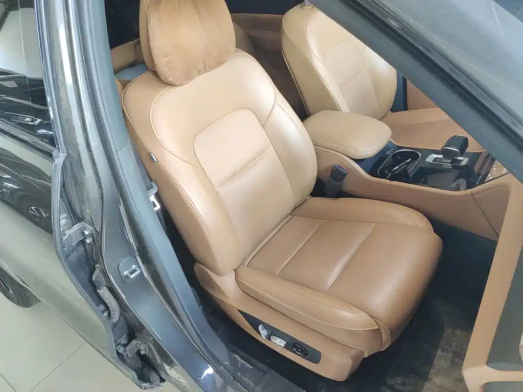Li Auto Li ONE — миниатюра 20