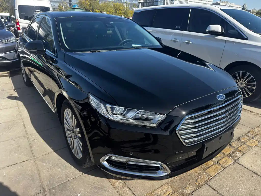 Ford Taurus — миниатюра 3