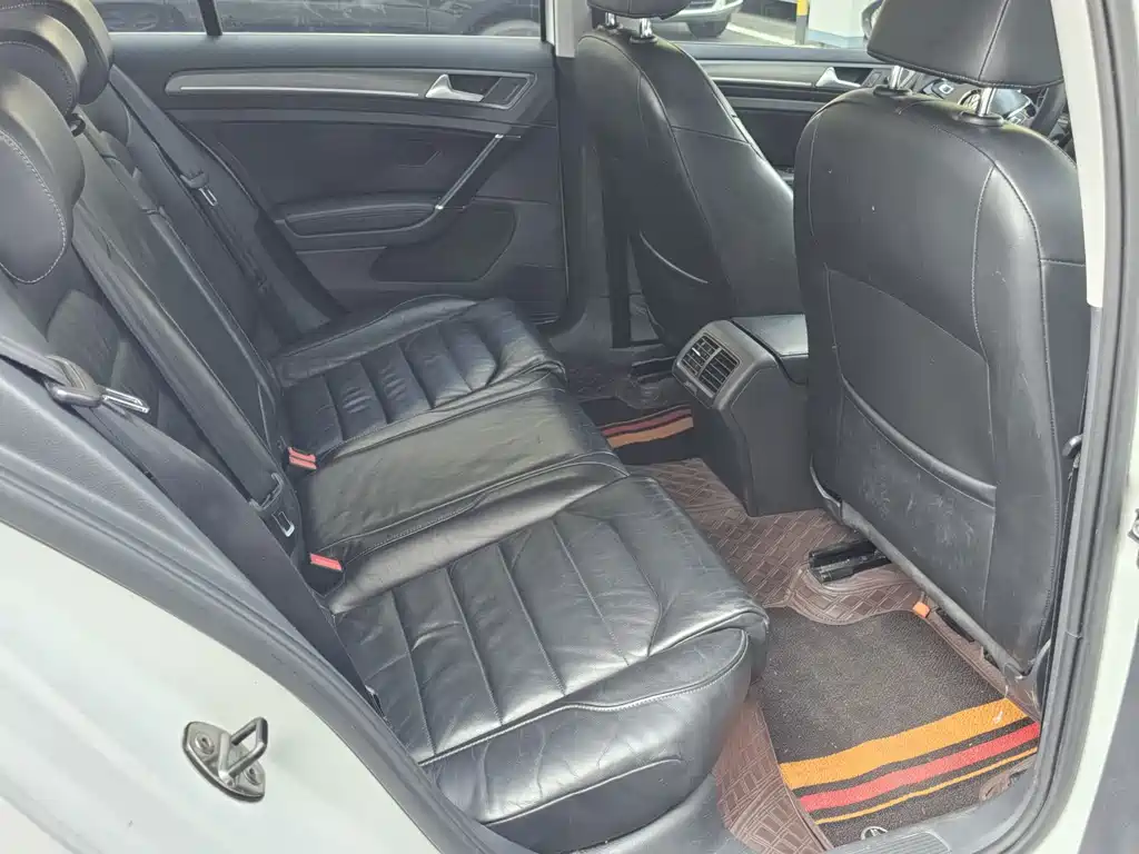 Volkswagen Golf — миниатюра 19