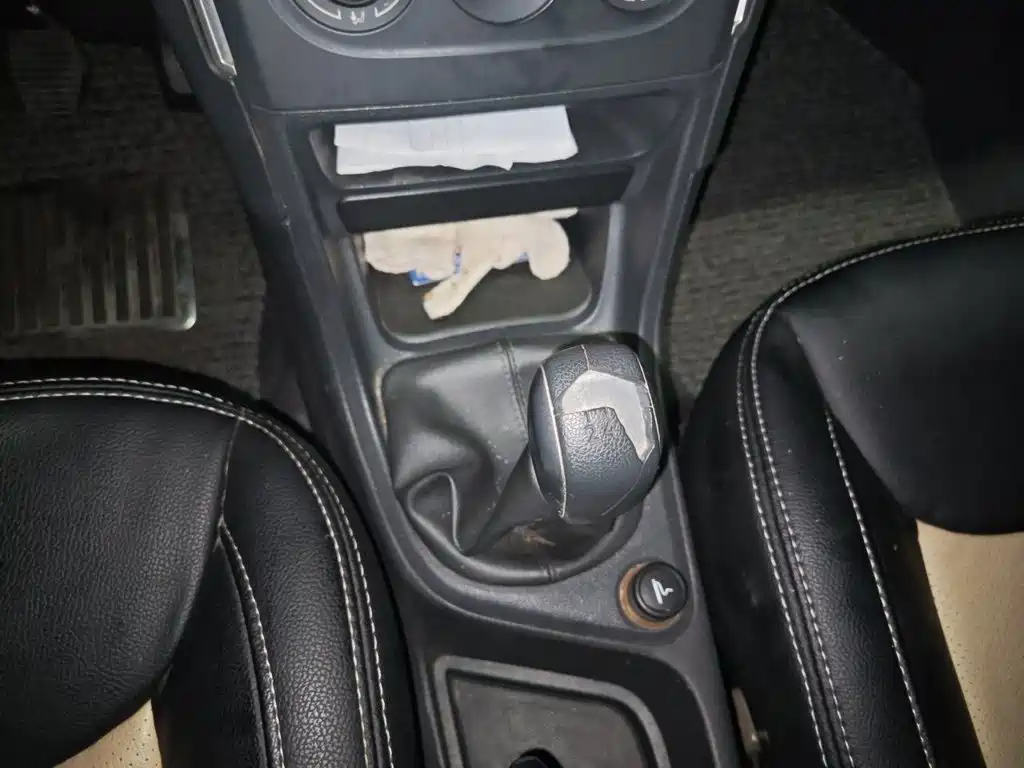 Peugeot 308 — миниатюра 15