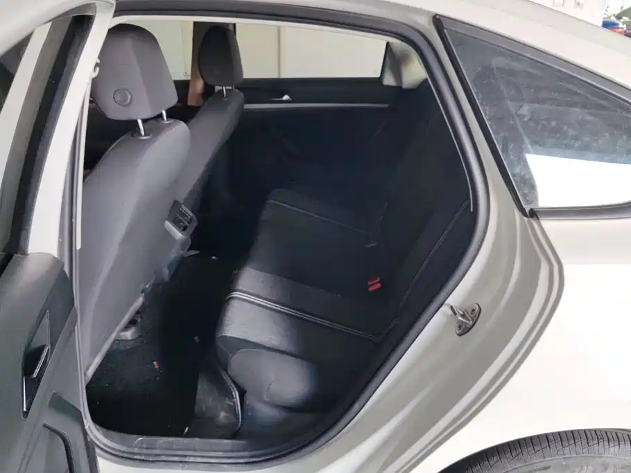 Volkswagen Lavida — миниатюра 11
