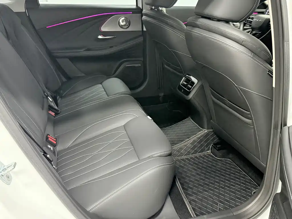 Chery Arrizo 8 — миниатюра 25
