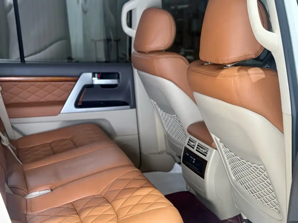 Toyota Land Cruiser — миниатюра 17