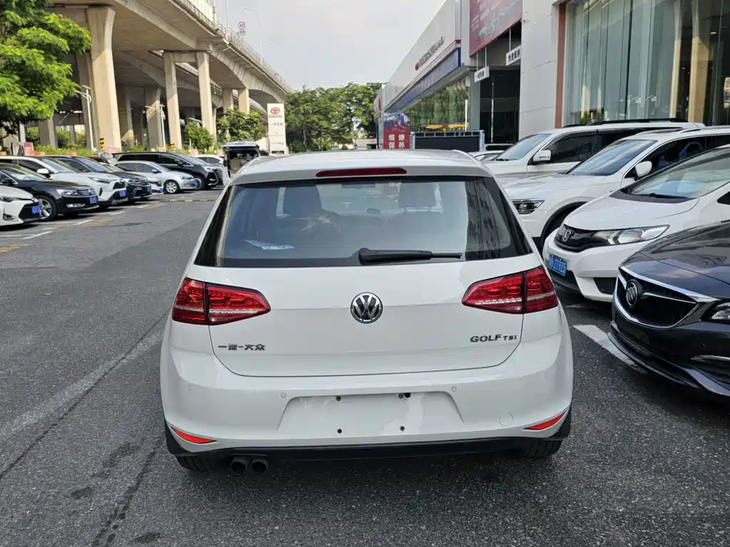 Volkswagen Golf — миниатюра 15