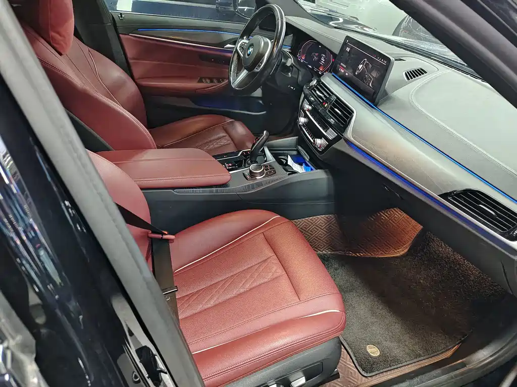 BMW 5 Series — миниатюра 2