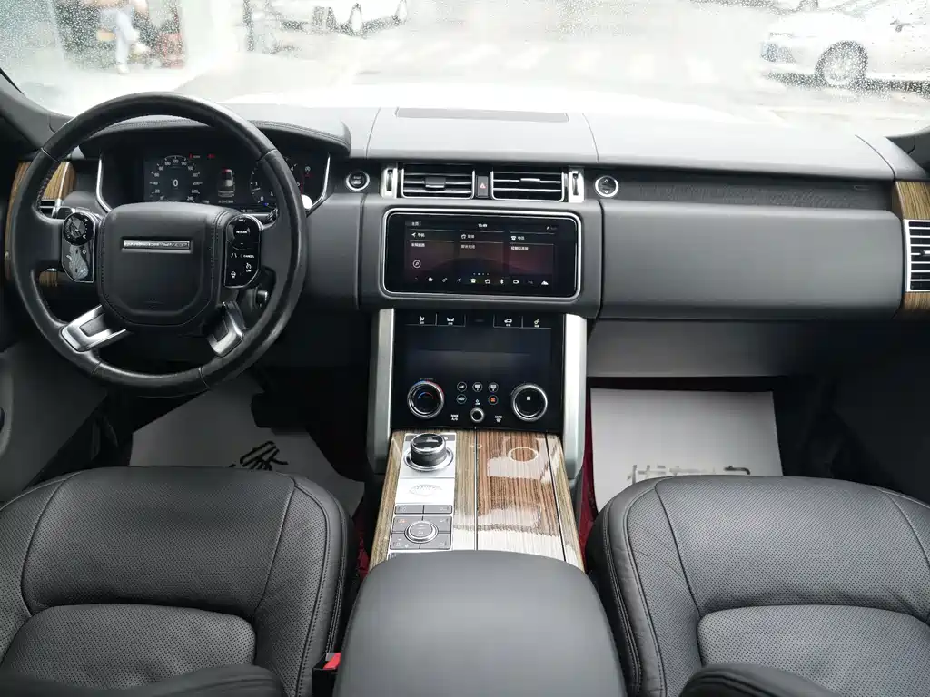 Land Rover Range Rover — миниатюра 10