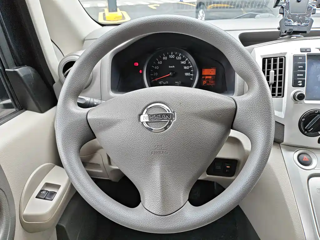Nissan NV200 — миниатюра 22