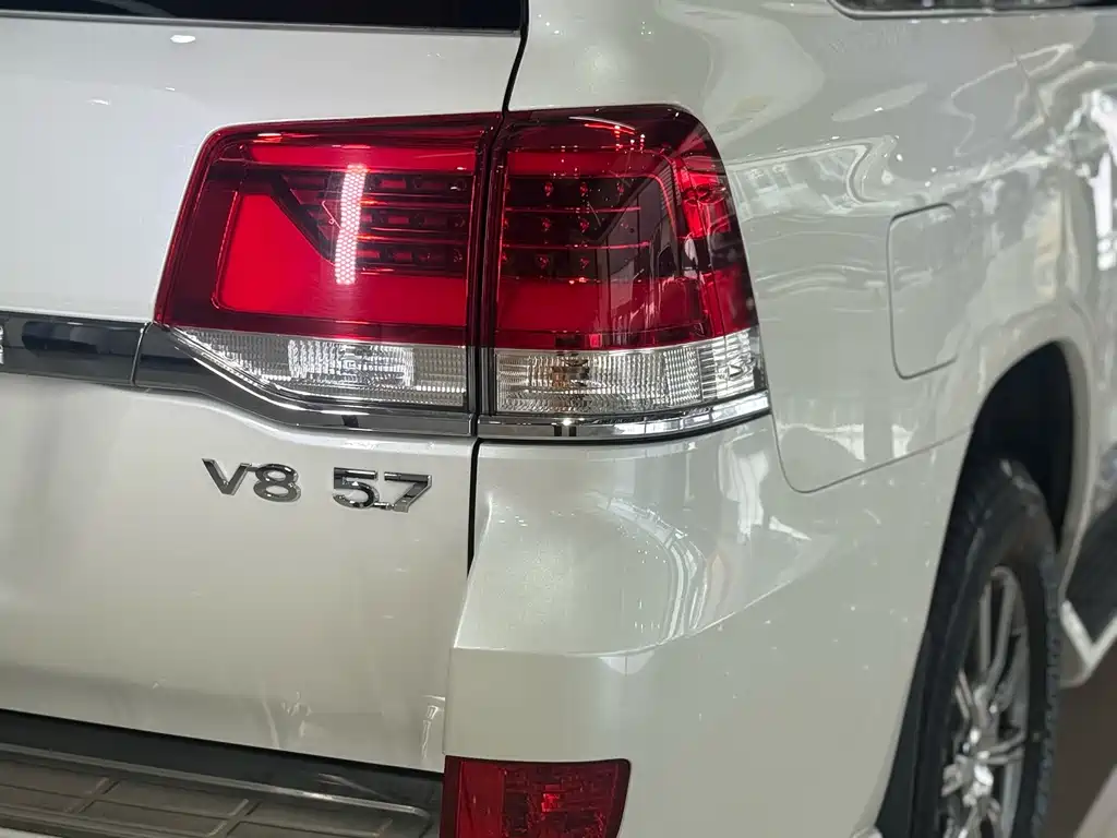 Toyota Land Cruiser — миниатюра 14