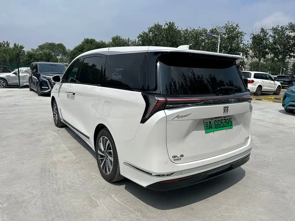 Buick GL8 2026 Premium