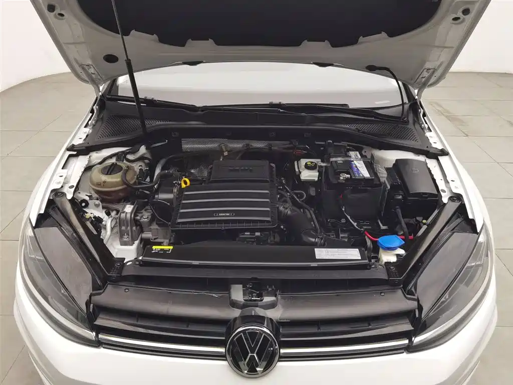 Volkswagen Golf 2018 1.6L AT Comfort