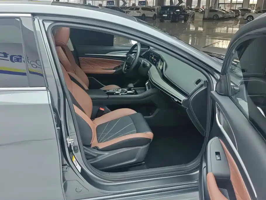 Changan Eado — миниатюра 8