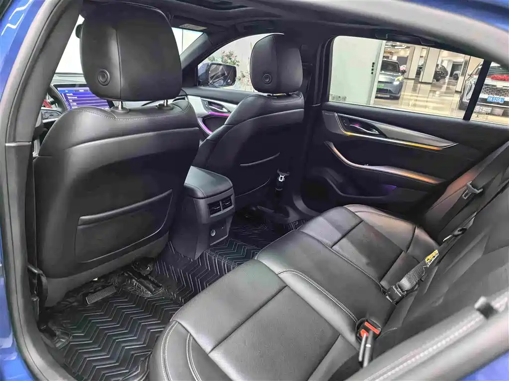 Cadillac CT5 — миниатюра 12