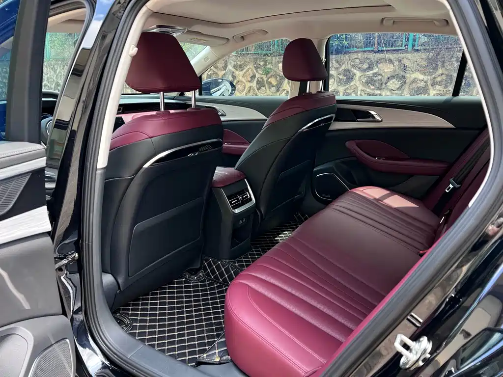 Hongqi Hongqi H5 — миниатюра 7