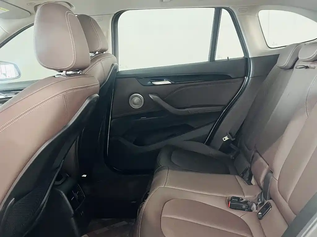 BMW X1 — миниатюра 11