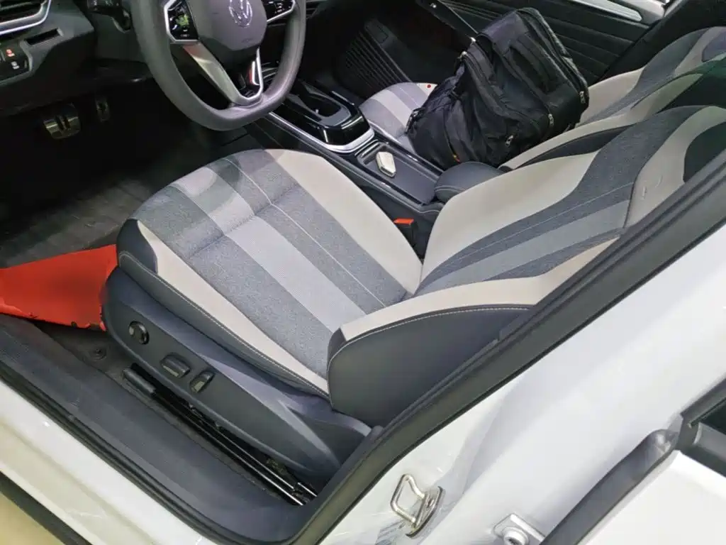 Volkswagen ID.4 Crozz — миниатюра 15