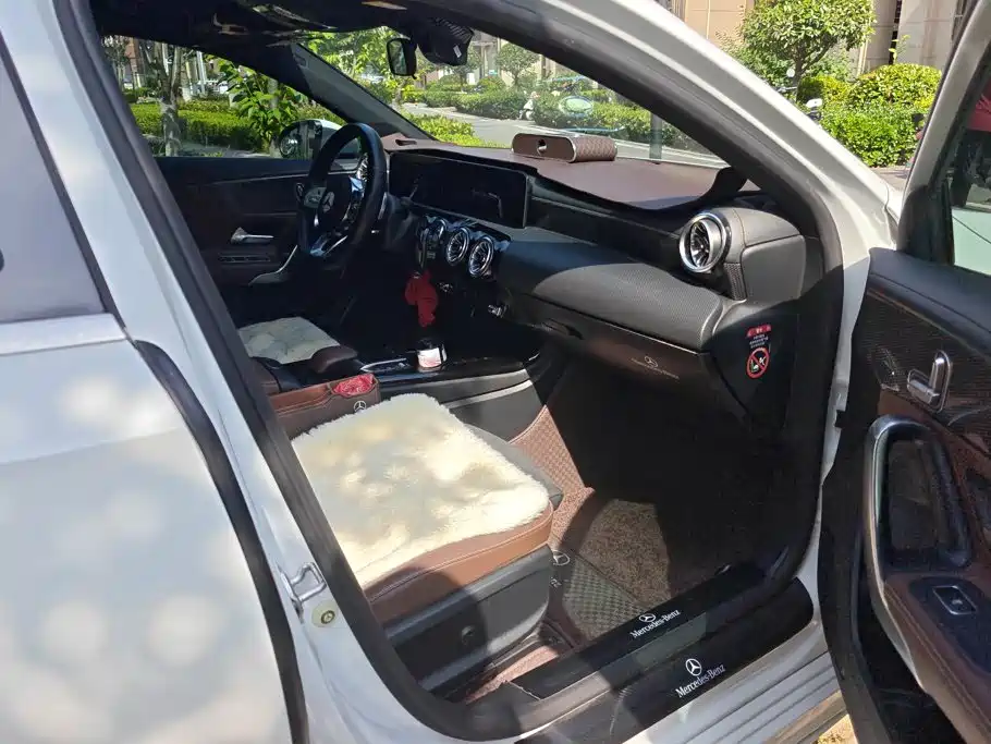 Mercedes-Benz A-Class A 2022 A 200 L Sport Fashion