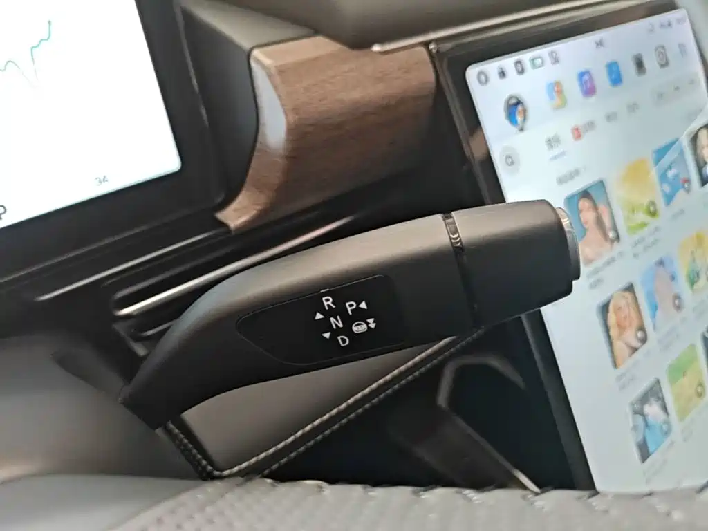XPeng P5 — миниатюра 14