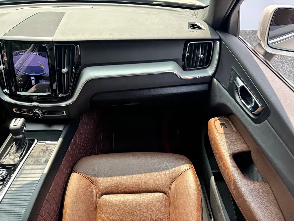 Volvo XC60 — миниатюра 15