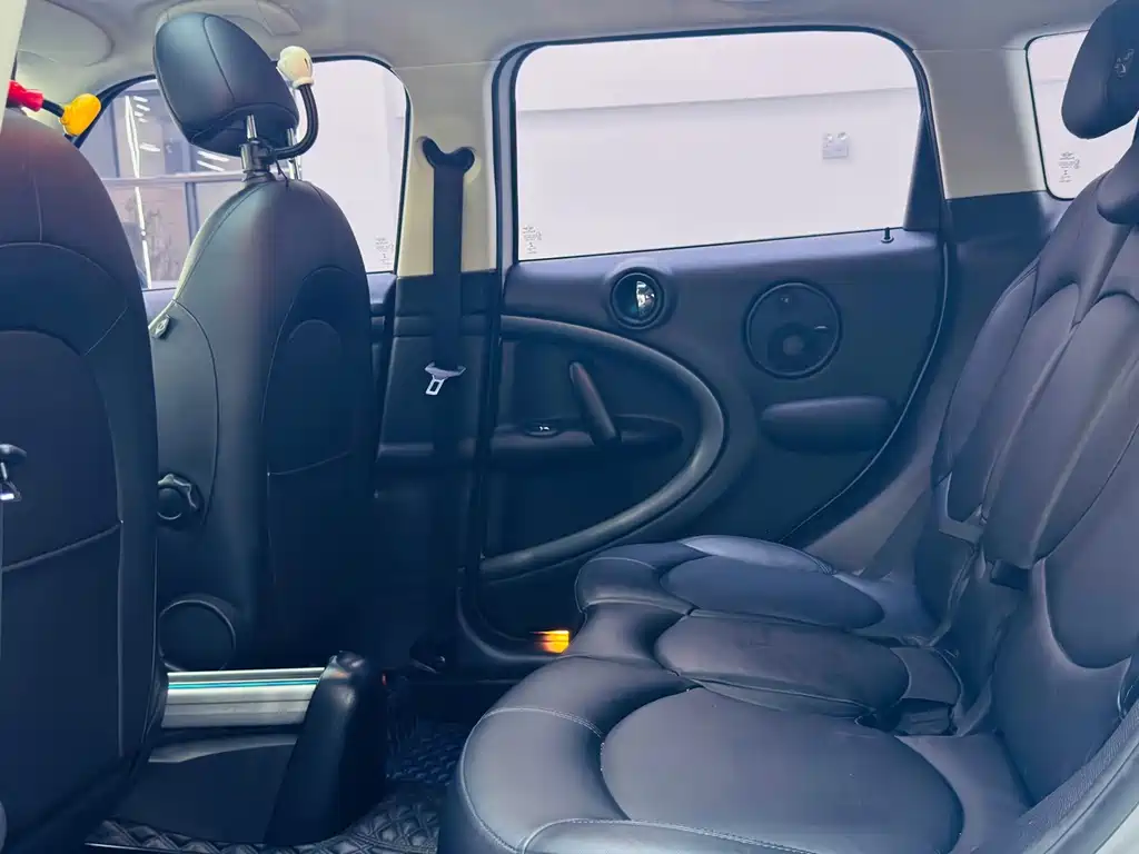 MINI Mini Countryman — миниатюра 8