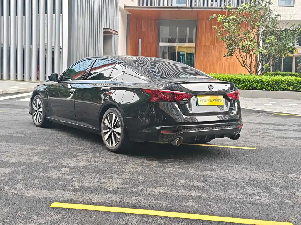 Nissan Teana — миниатюра 8