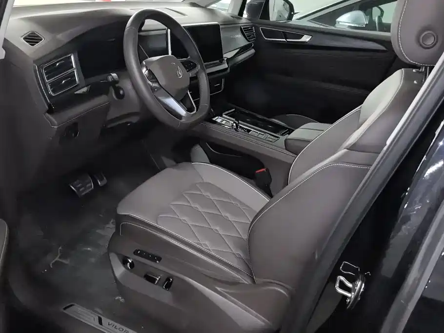 Volkswagen Viloran 2024 380TSI Luxury