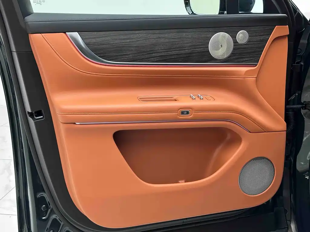 AITO ASK THE WORLD M9