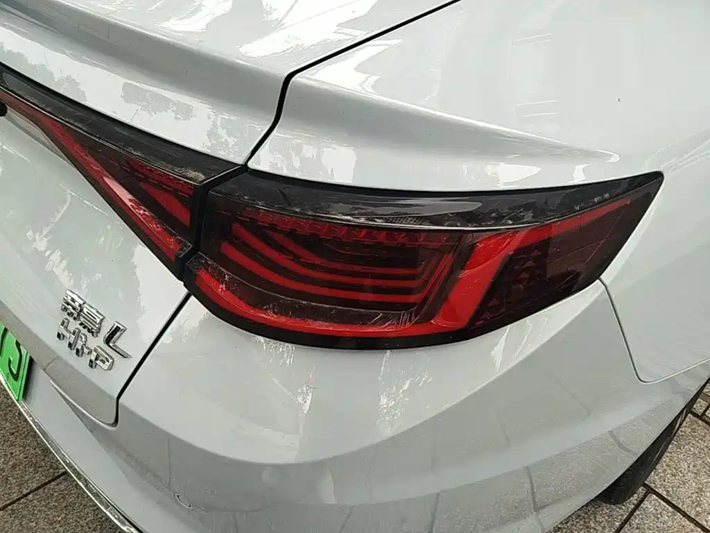 Geely L HiP — миниатюра 8