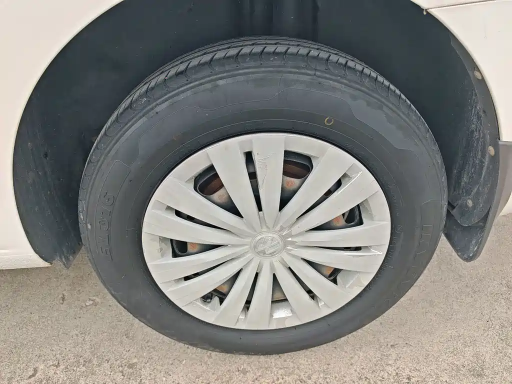 Volkswagen Santana — миниатюра 8