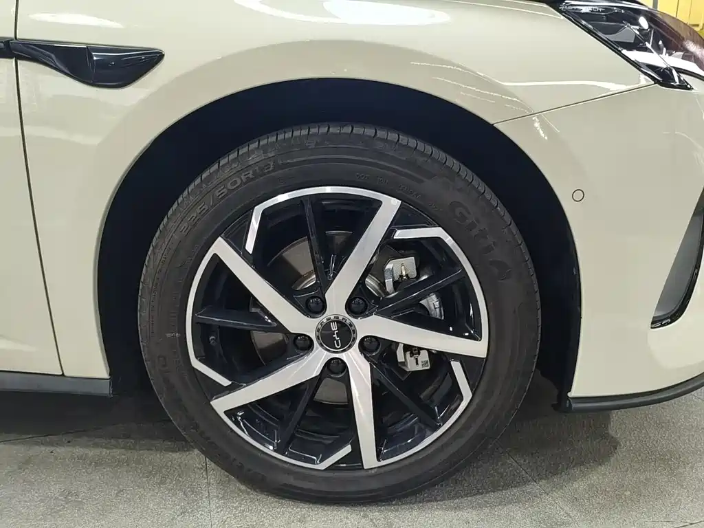 BYD Seal 07 DM-i — миниатюра 16