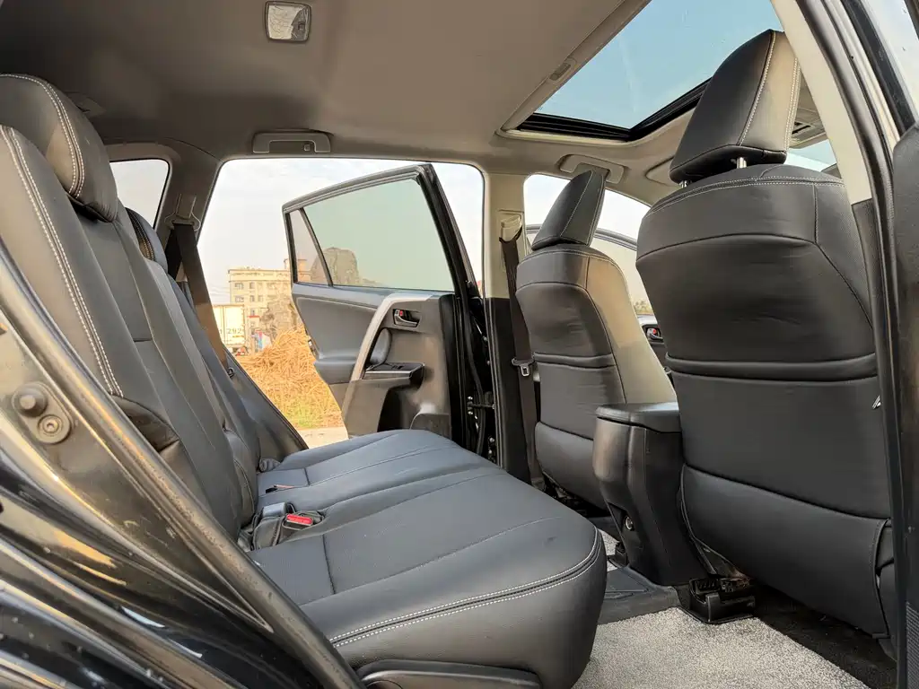 TOYOTA RAV4 RONGFANG