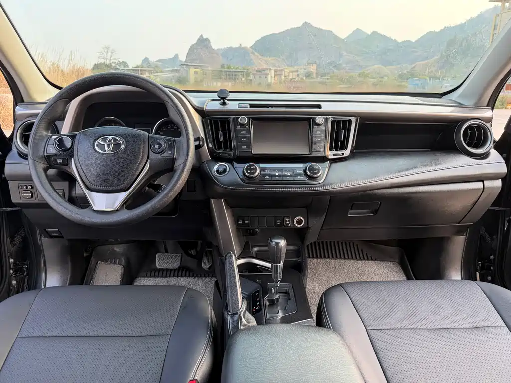 TOYOTA RAV4 RONGFANG