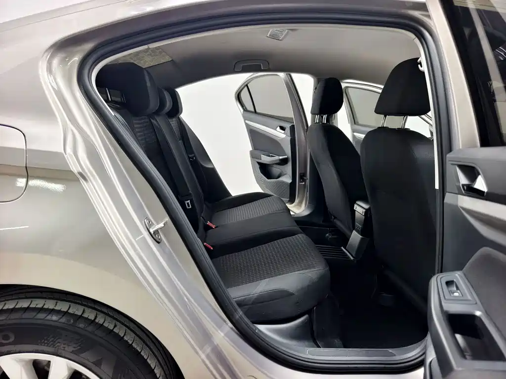 Volkswagen Bora — миниатюра 15