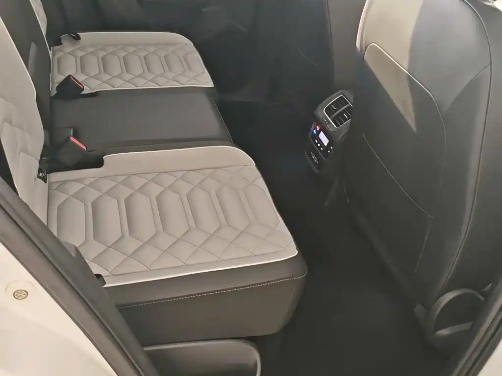 Volkswagen Tayron — миниатюра 10