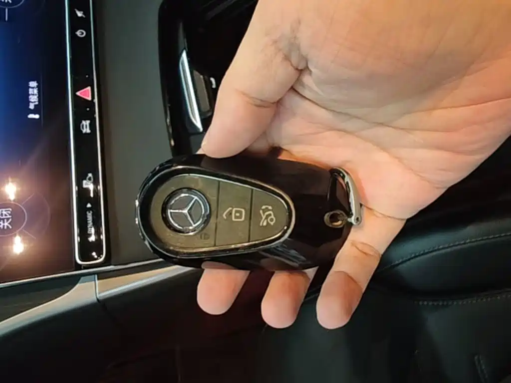 Mercedes-Benz C-Class — миниатюра 9