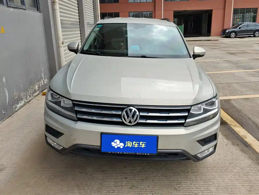 Volkswagen Tiguan L L 2017 330TSI AT