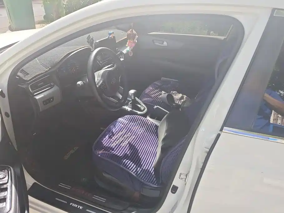 Kia Forte — миниатюра 9