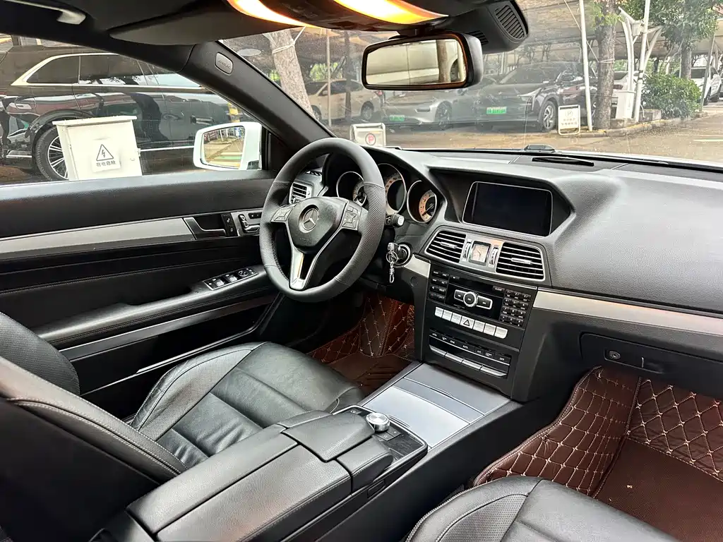 Mercedes-Benz E-Class (Import) — миниатюра 17