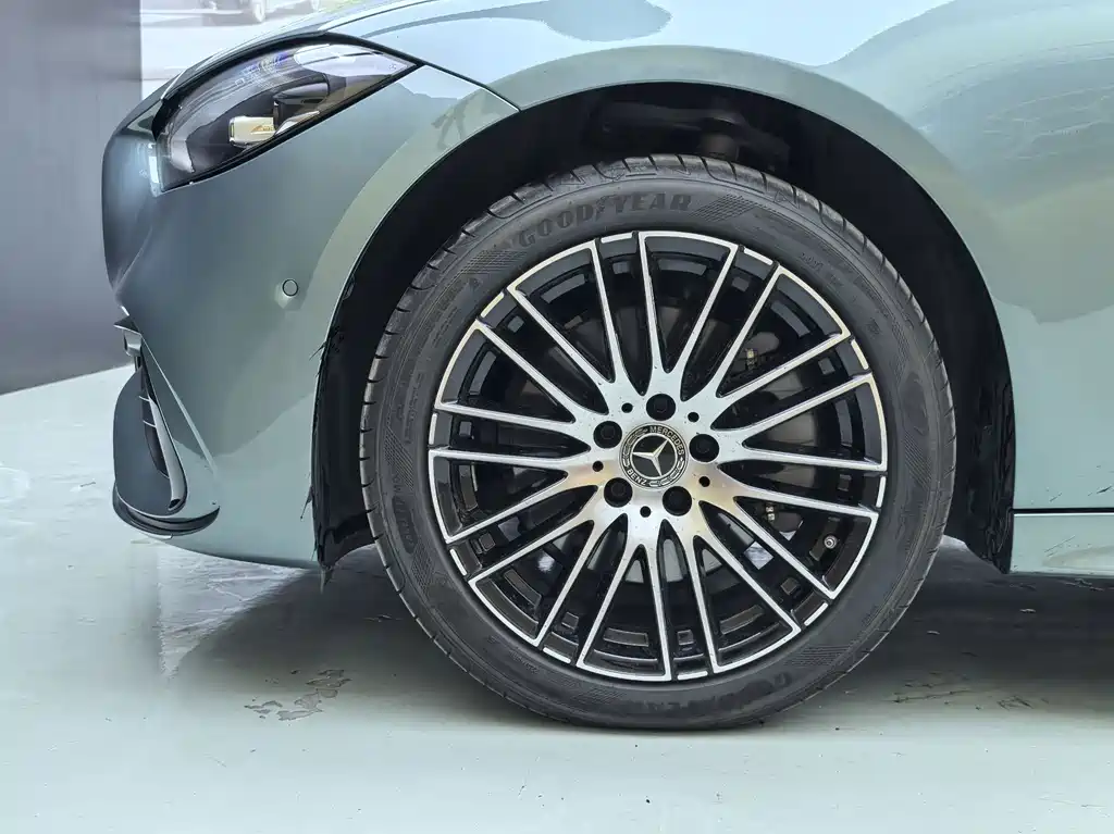 Mercedes-Benz C-Class — миниатюра 33
