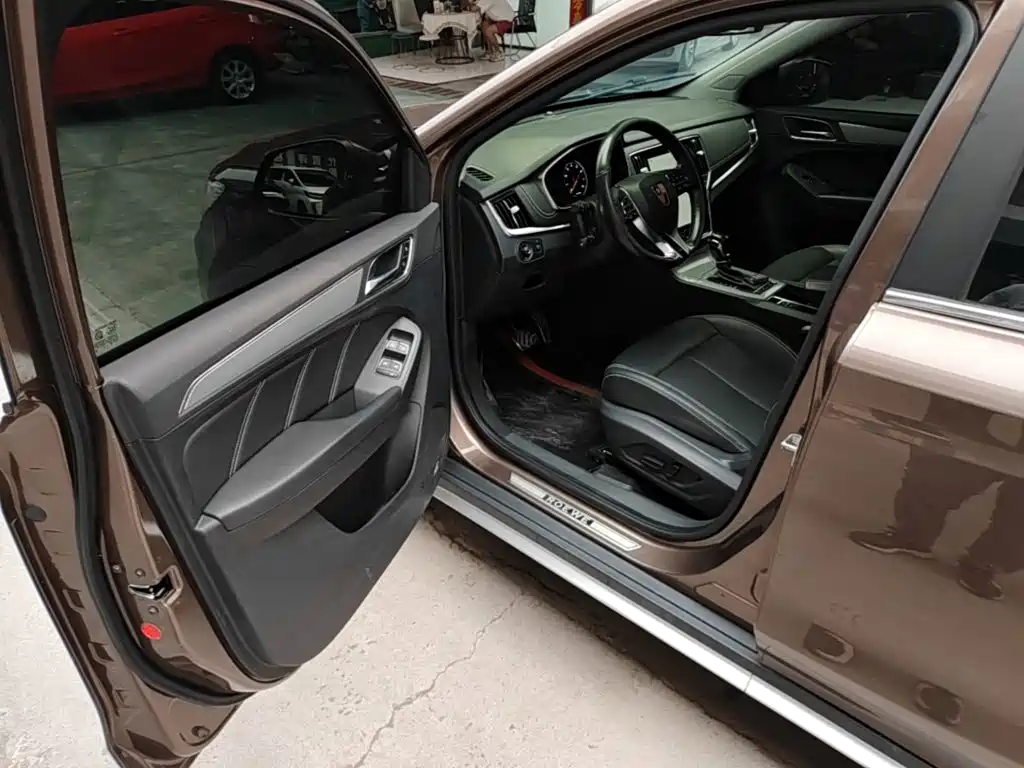 Roewe RX5 — миниатюра 16