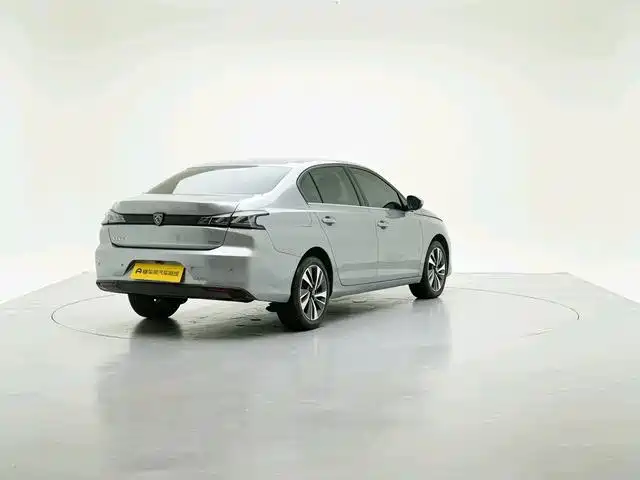Peugeot 408 — миниатюра 5